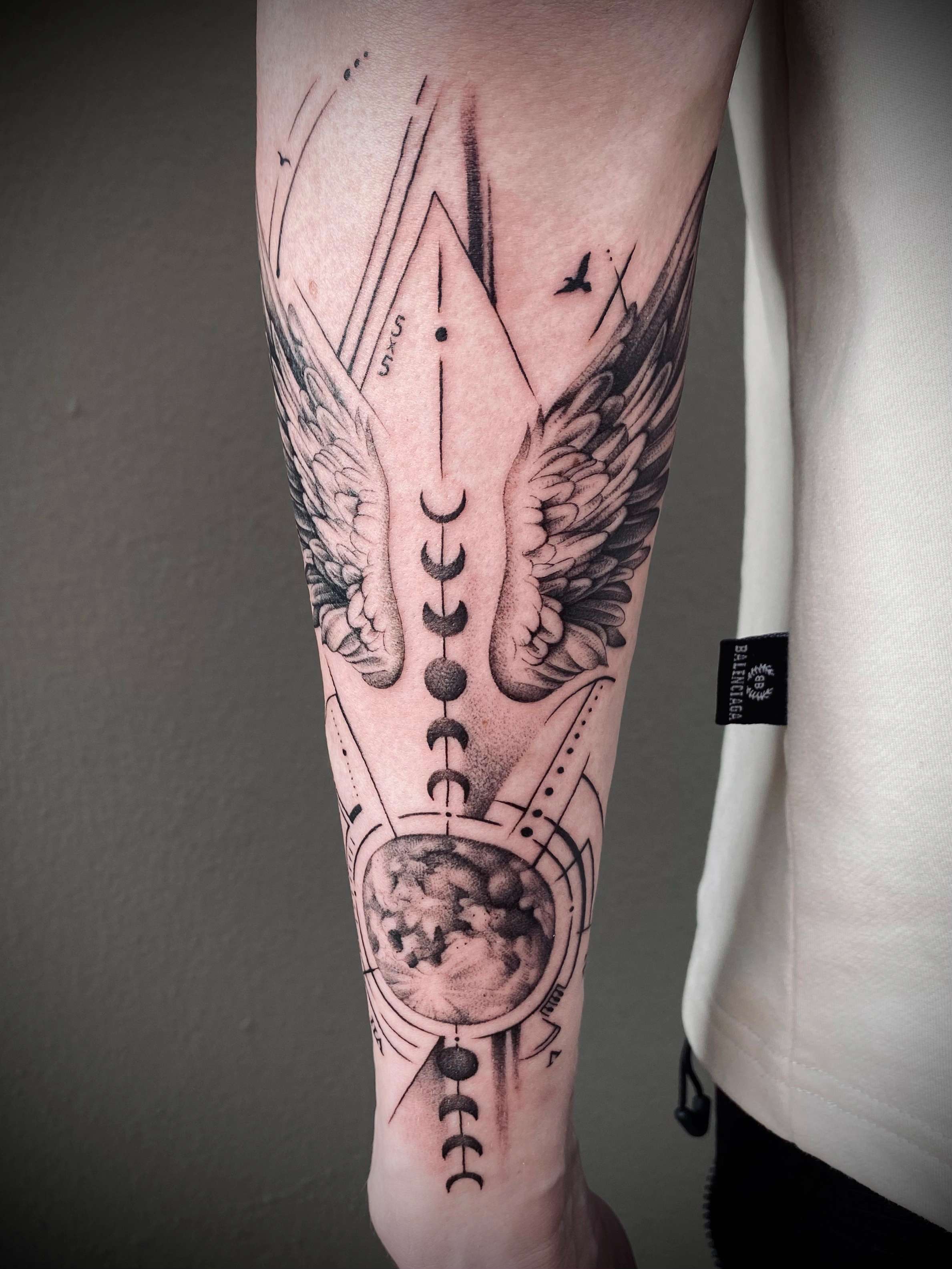 Illustrative tattoo by Stöckel Tattoos